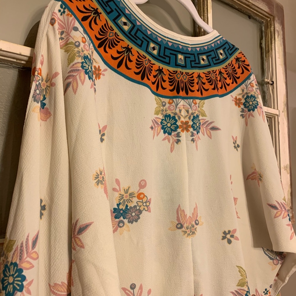 Boho Flowy Tie Front Blouse - Picture 3 of 6